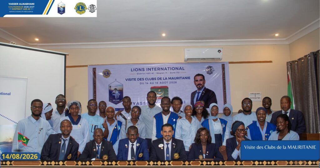Les clubs Lions et Leo de Nouakchott réunis en conseil d'administration autour du Gouverneur du district.